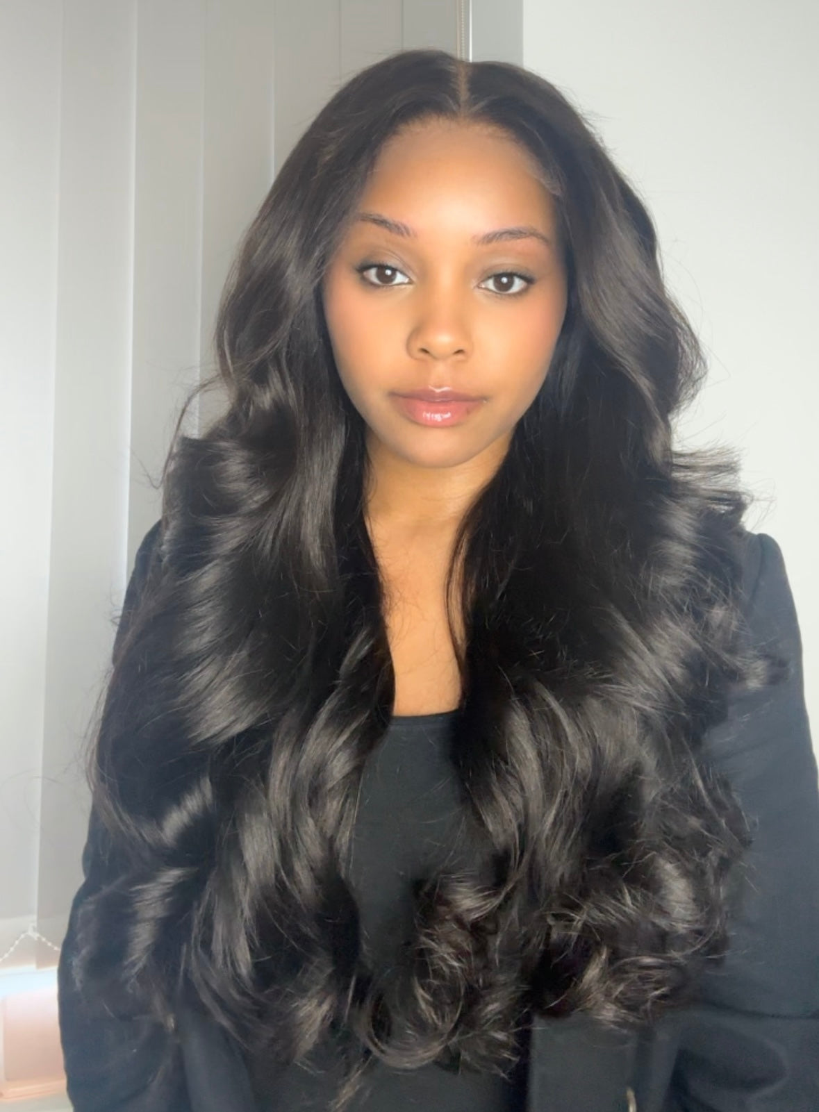 READY TO SHIP: 20" SOFT LAYERS 5x5 HD WIG  | MEDIUM CAP