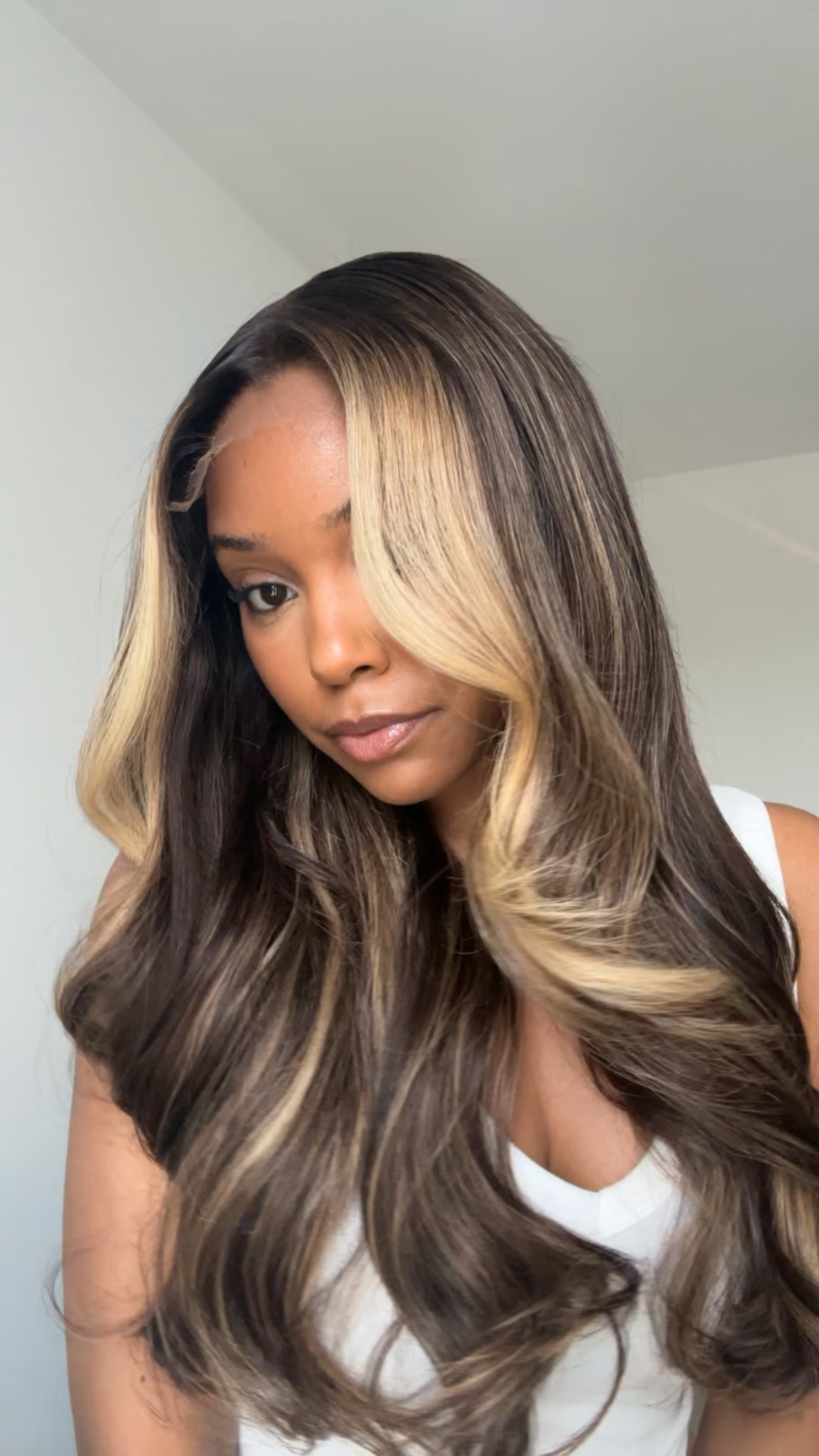 CLEO - 18" 5x5 HD WIG - READY TO SHIP | MEDIUM CAP